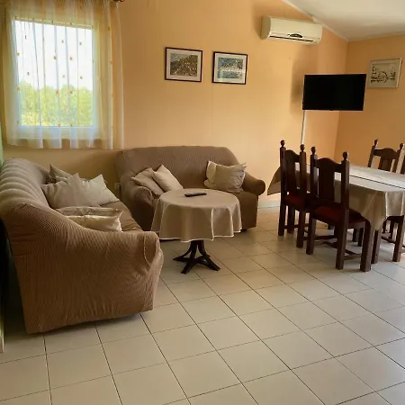 Someplace Apartament Osobjava
