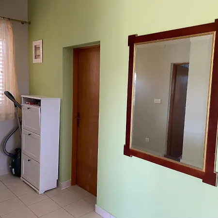 Someplace Apartman Osobjava