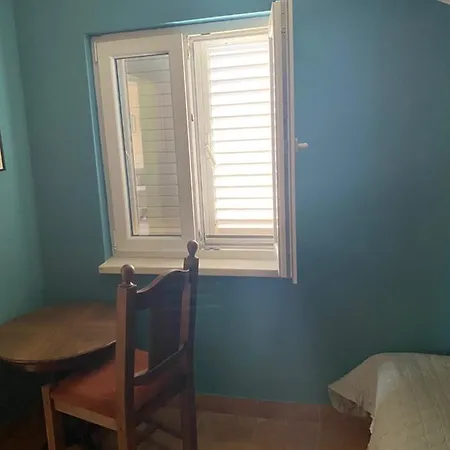 Someplace * Osobjava