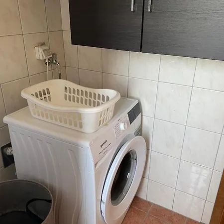 Apartman Someplace Osobjava